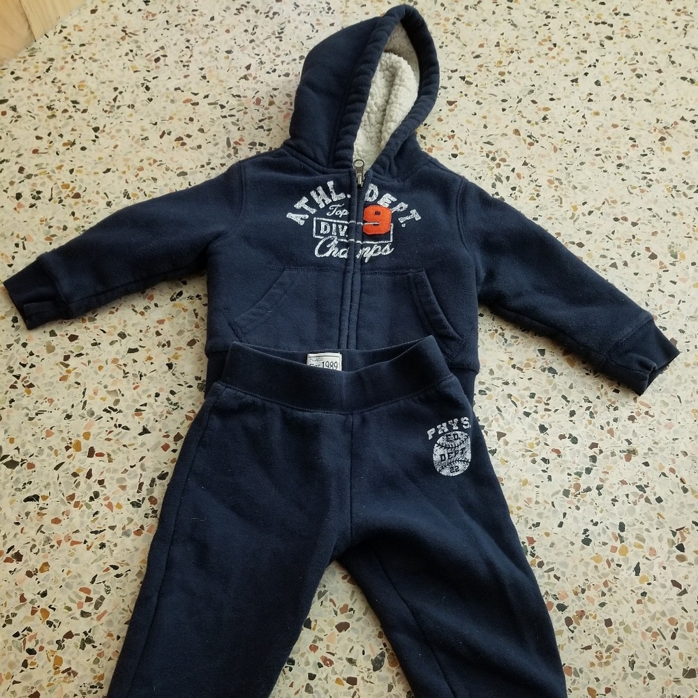 12m- 18m set hoodie with sweat pants
